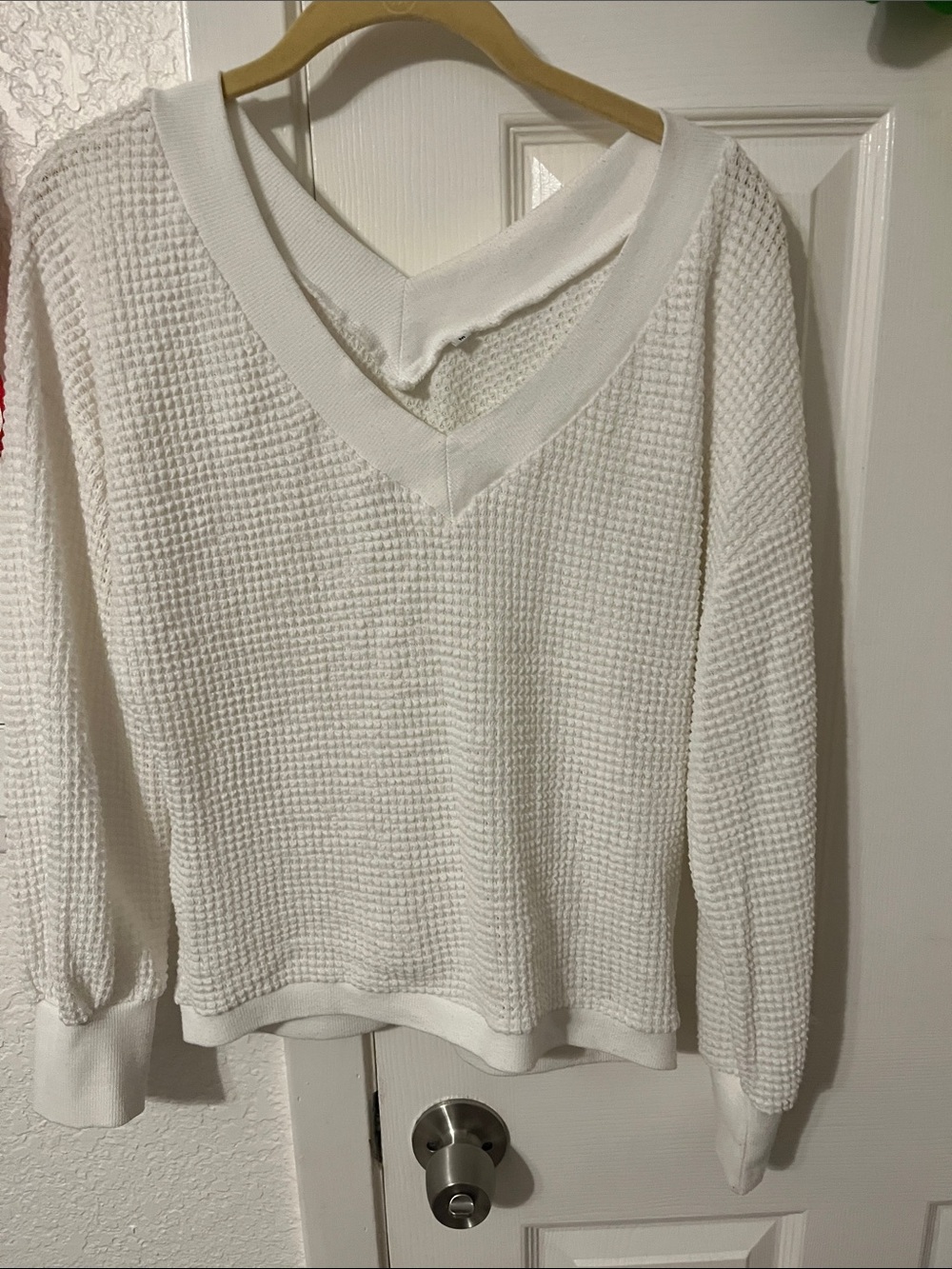 Lightweight White V-Neck Waffle Knit Sweater